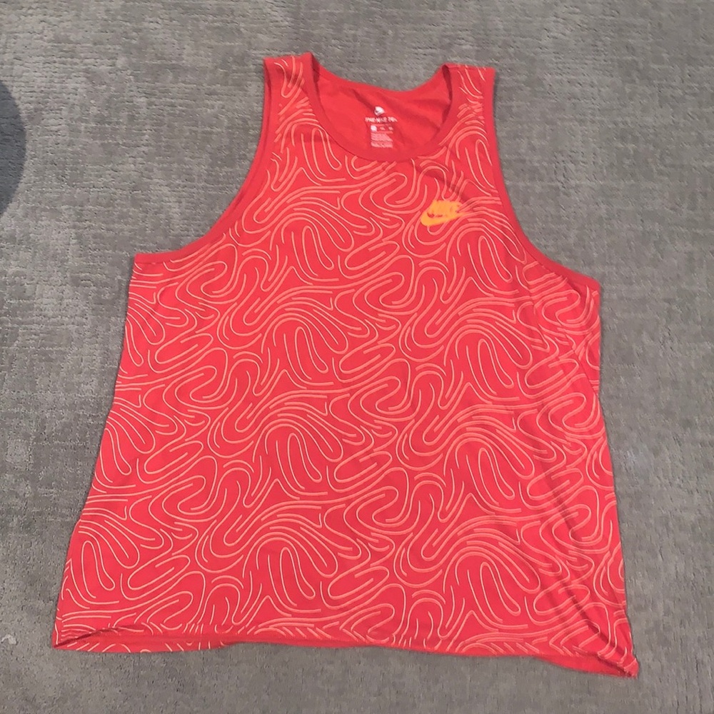 Nike men’s sleeveless tee